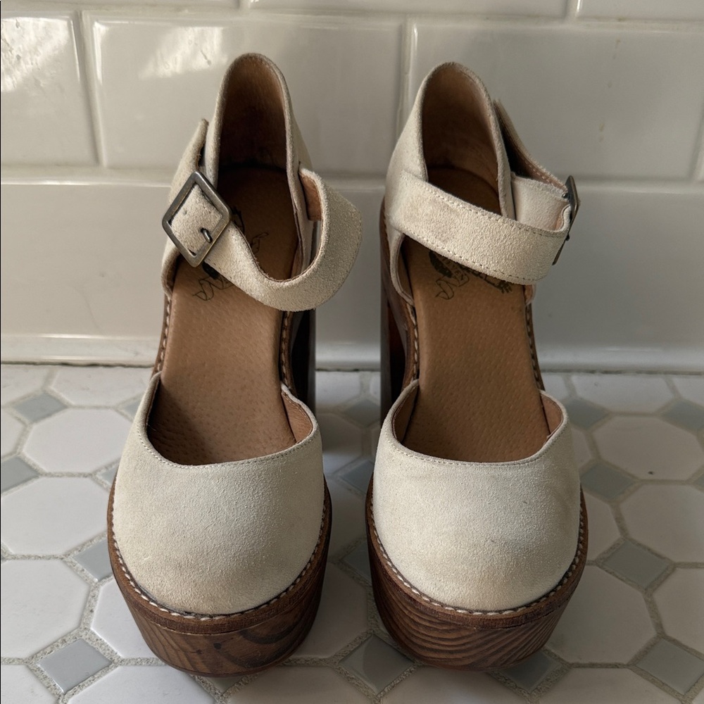 Freebird handcrafted platforms